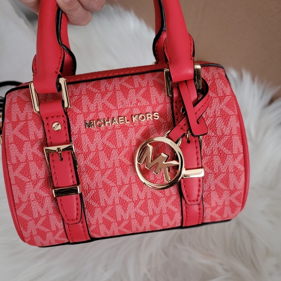 🎉 BNWT Michael Kors Bedford cross body💐 - Picture 3 of 9